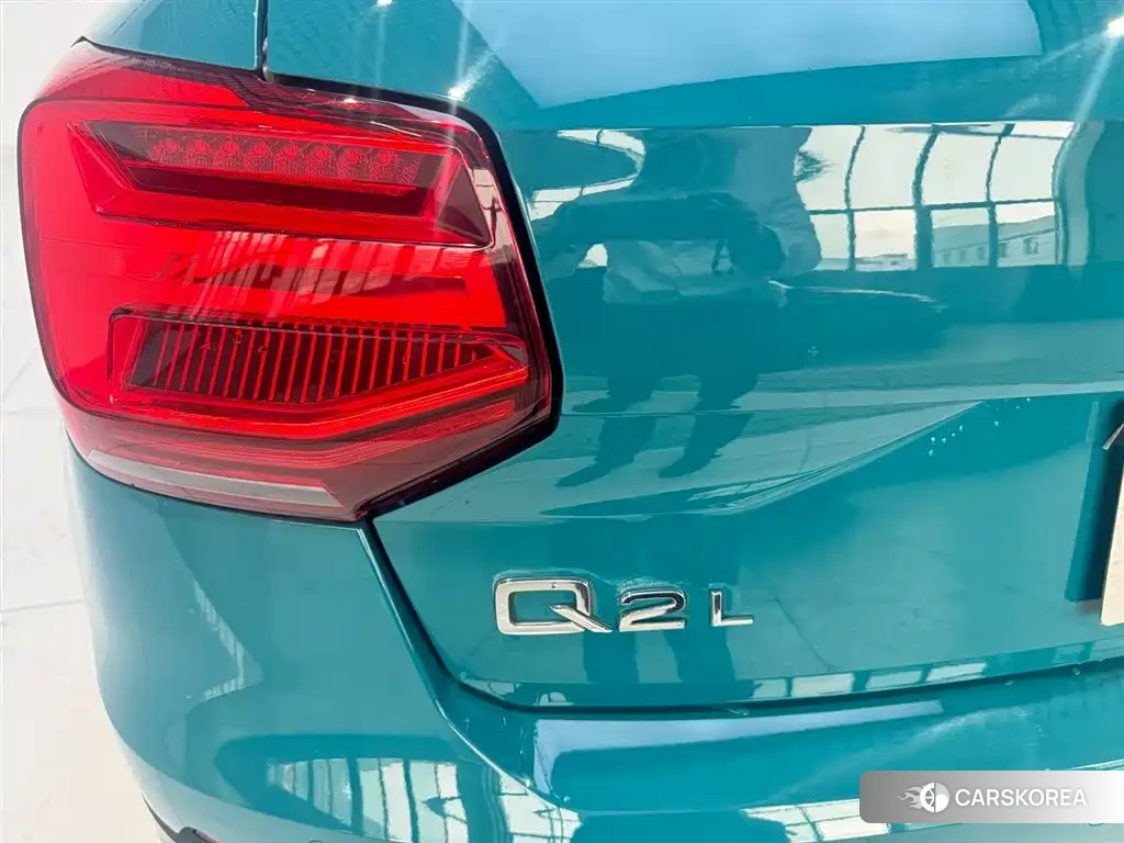 Audi Q2L 2021 Синий из Китая, фото 5