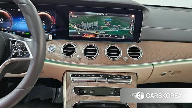 Mercedes-Benz E-Class W213 2023 Синий из Кореи, фото 5