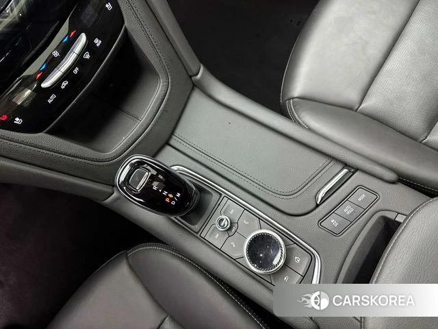 Cadillac XT6 2023 Белый из Китая, фото 5