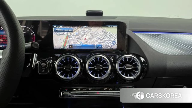 Mercedes-Benz GLA - Class H247 2025 Белый из Кореи, фото 5