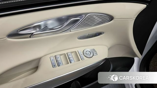 Genesis GV70 2023 Белый из Кореи, фото 5