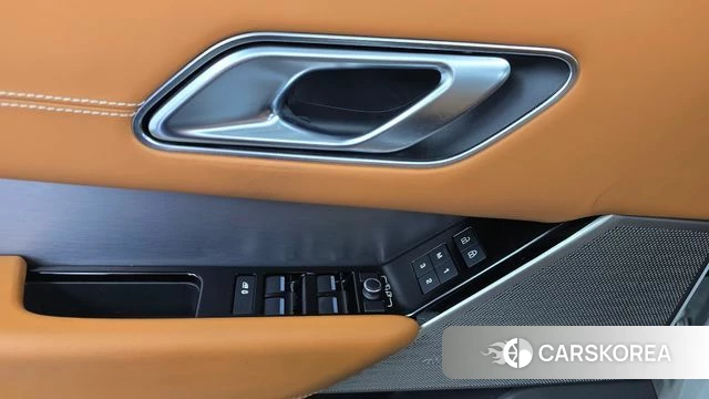 Land Rover Range Rover Velar 2022 Белый из Кореи, фото 5