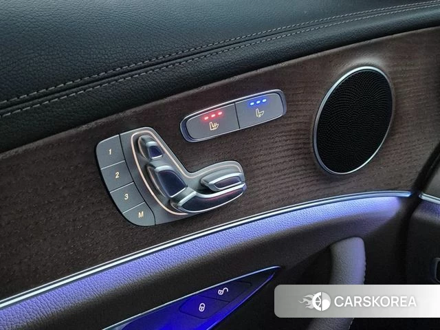 Mercedes-Benz E-Class W213 2022 Серебряный из Кореи, фото 5