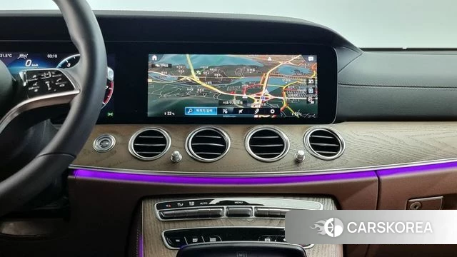 Mercedes-Benz E-Class W213 2022 Белый из Кореи, фото 5