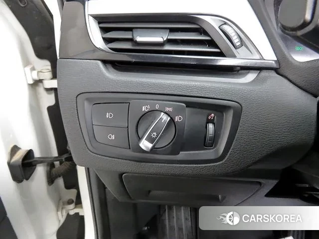 BMW X1 (F48) 2019 Белый из Кореи, фото 5