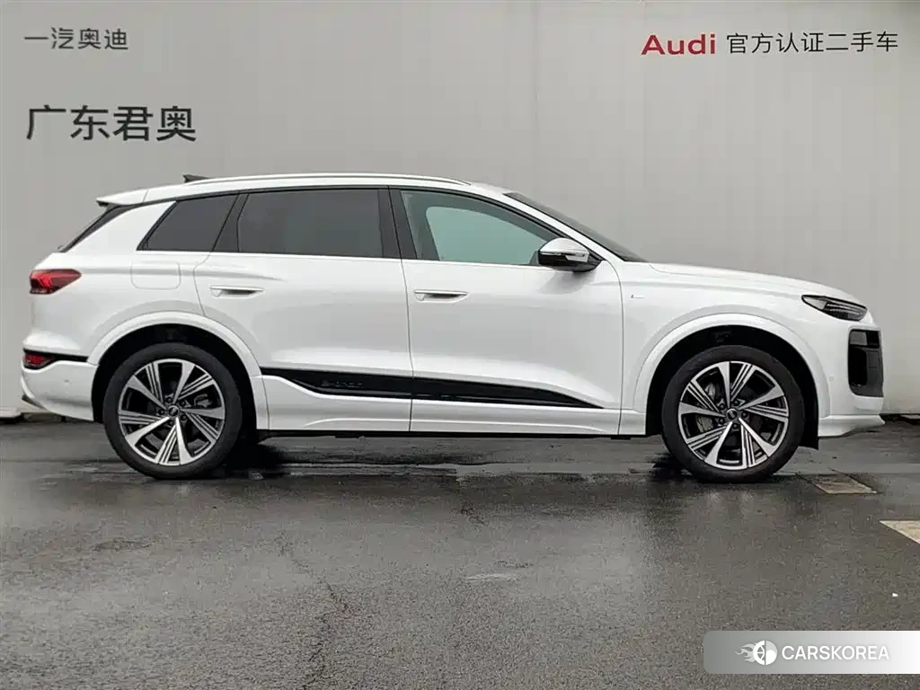 Audi Q6L 2026 Белый из Китая, фото 5