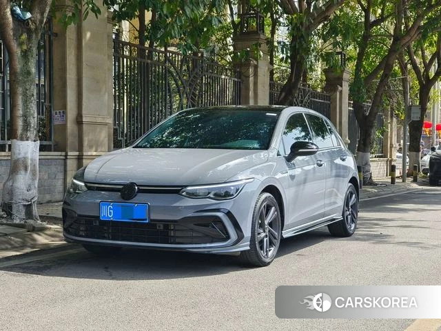 Volkswagen Golf 2023 Темно-серый из Китая, фото 5