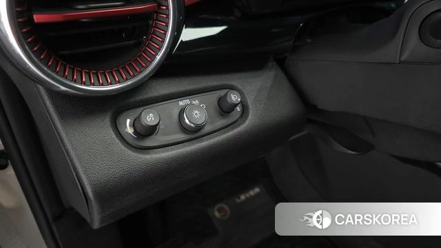 Chevrolet (GM Daewoo) Trax Crossover 2026 Жемчужный цвет из Кореи, фото 5