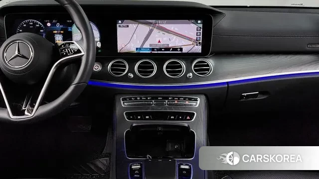 Mercedes-Benz E-Class W213 2022 Белый из Кореи, фото 5