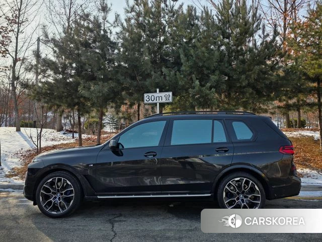 BMW X7 (G07) 2026 Черный из Кореи, фото 5