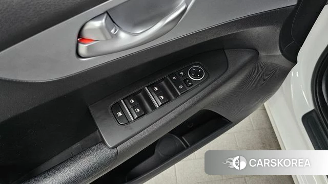 Kia The New K3 2nd generation 2022 Белый из Кореи, фото 5