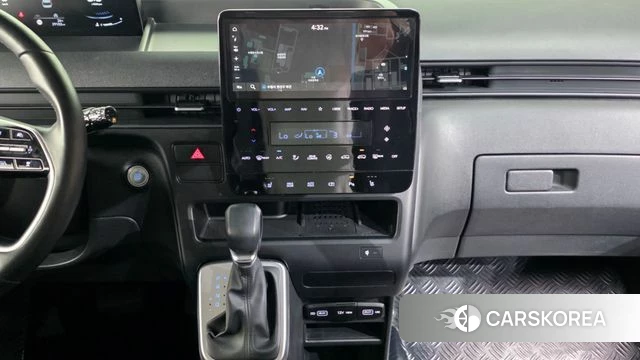 Hyundai Staria 2023 Белый из Кореи, фото 5