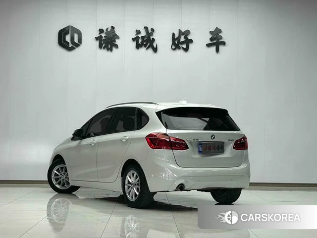 BMW 2 series station wagon 2018 Белый из Китая, фото 5