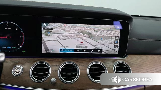 Mercedes-Benz E-Class W213 2023 Белый из Кореи, фото 5
