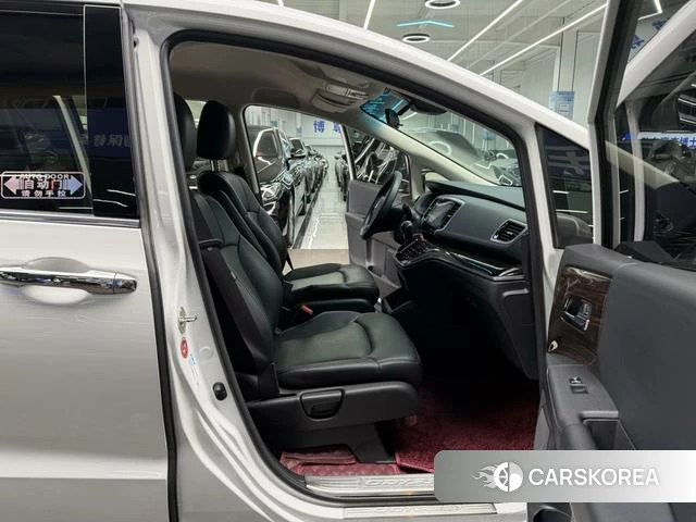 Honda Odyssey 2021 Белый из Китая, фото 5