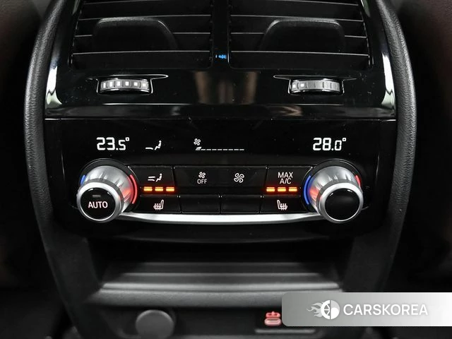 BMW 5 Series (G30) 2022 Белый из Кореи, фото 5