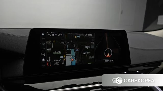 BMW 5 Series (G30) 2018 Белый из Кореи, фото 5