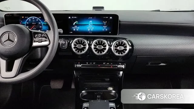 Mercedes-Benz A-Class W177 2020 Белый из Кореи, фото 5