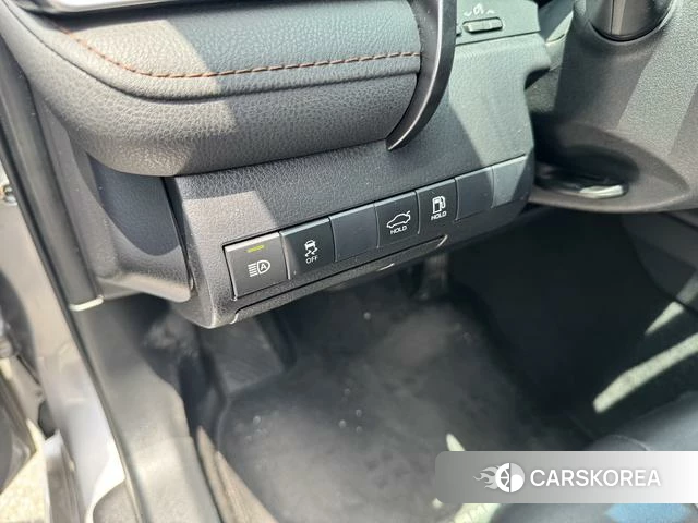 Toyota Camry 2023 Серебристо-серый из Китая, фото 5