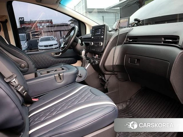 Hyundai Staria 2023 Синий из Кореи, фото 5