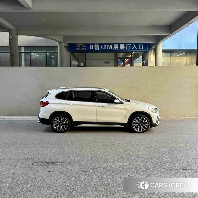 BMW X1 2021 Белый из Китая, фото 5