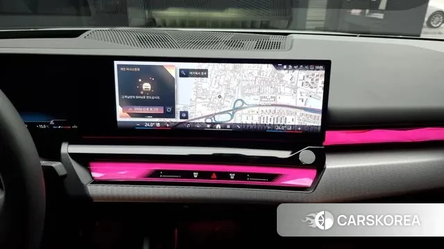 BMW 5 Series (G60) 2024 Белый из Кореи, фото 5