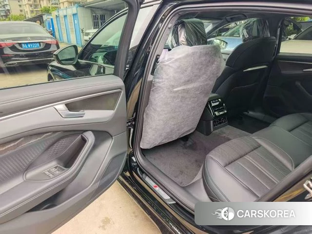 Audi A6L 2026 Черный из Китая, фото 5