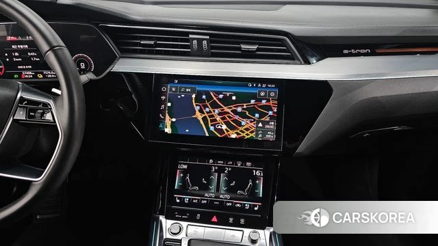 Audi e-Tron 2022 Серый из Кореи, фото 5