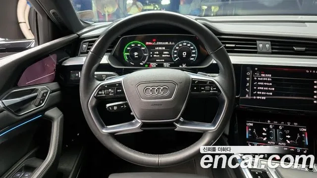 Audi e-Tron 2022 Черный из Кореи, фото 5