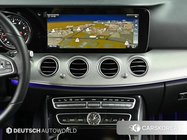 Mercedes-Benz E-Class W213 2018 Белый из Кореи, фото 5