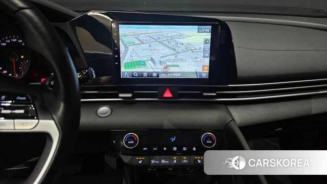 Hyundai Avante (CN7) 2022 Светло-серебряный цвет из Кореи, фото 5