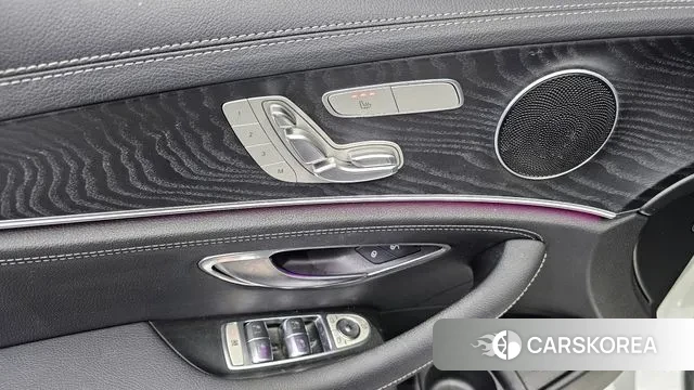 Mercedes-Benz E-Class W213 2020 Белый из Кореи, фото 5