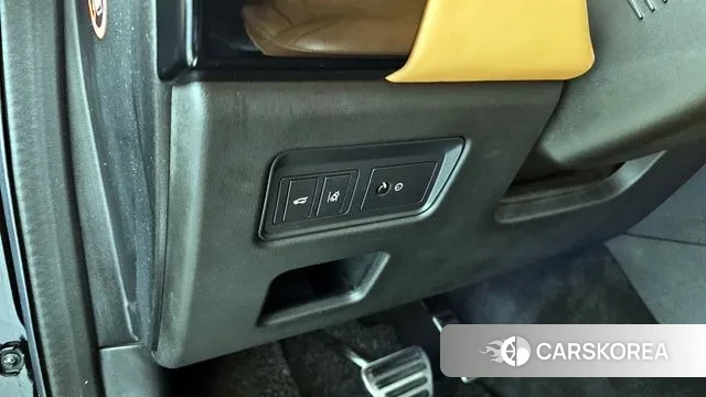 Land Rover Discovery 5 2018 Черный из Кореи, фото 5