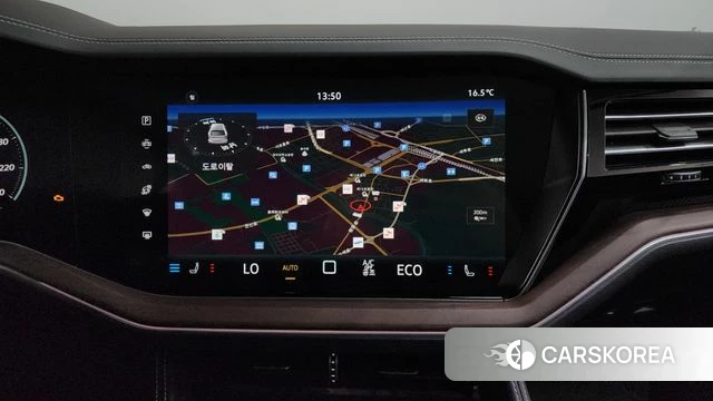 Volkswagen Touareg 3rd generation 2025 Черный из Кореи, фото 5