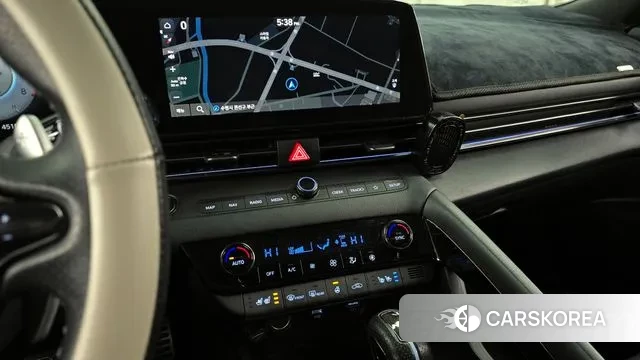 Hyundai Avante (CN7) 2022 Серебристо-серый из Кореи, фото 5