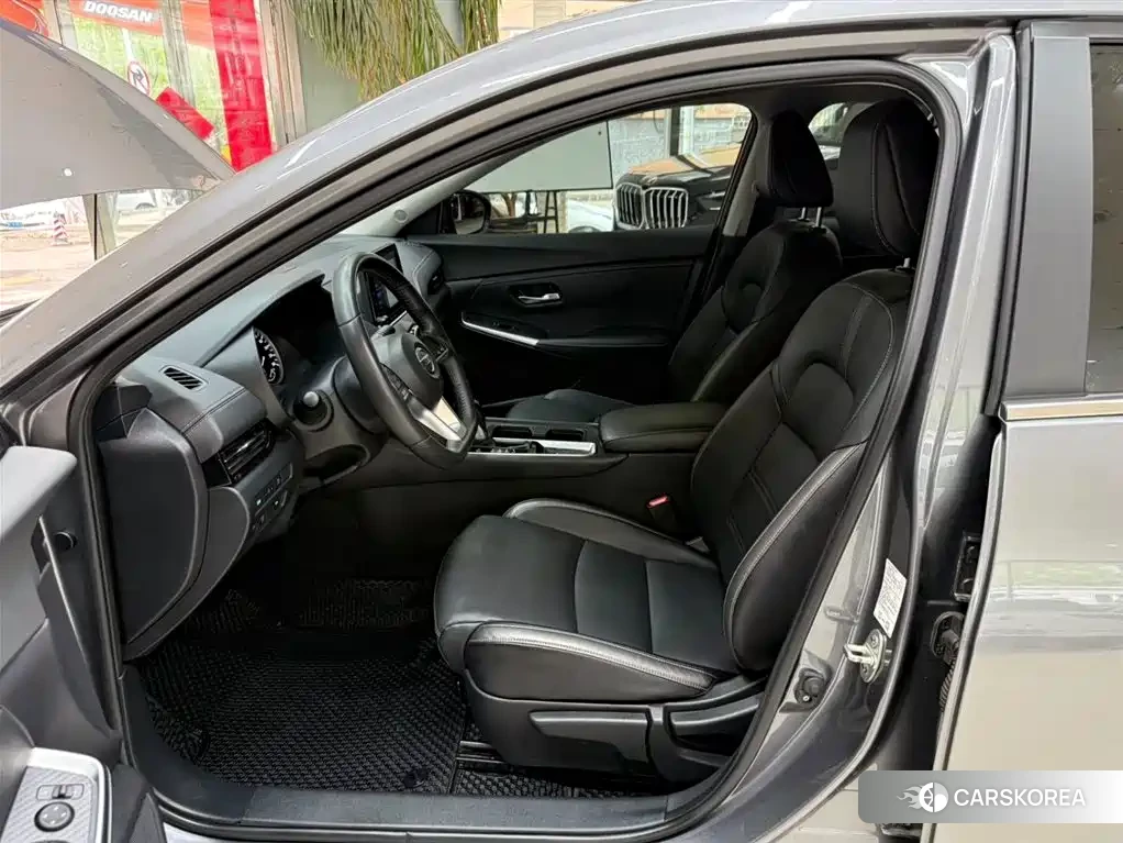 Nissan Sylphy 2022 Silver/gray из Китая, фото 5