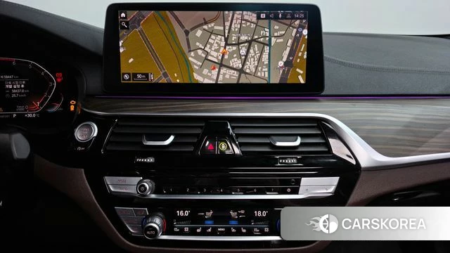 BMW 5 Series (G30) 2021 Черный из Кореи, фото 5