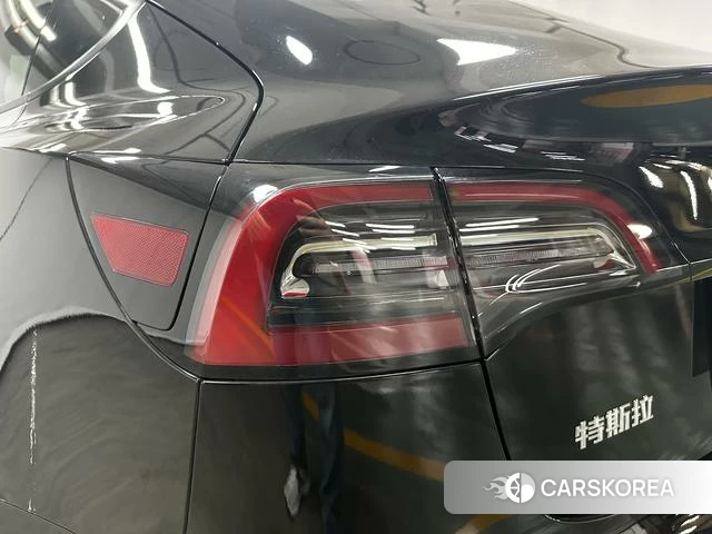 Tesla Model 3 2021 Черный из Китая, фото 5