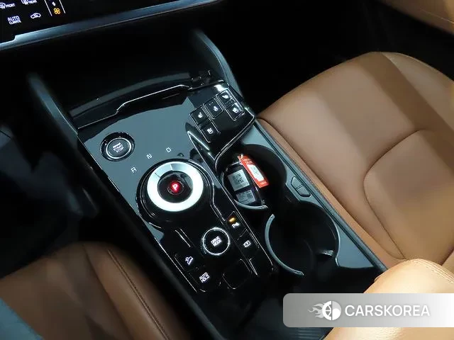 Kia Sportage 5th Generation Hybrid 2022 Белый из Кореи, фото 5