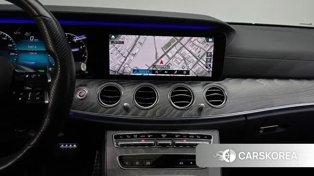 Mercedes-Benz E-Class W213 2021 Серый из Кореи, фото 5