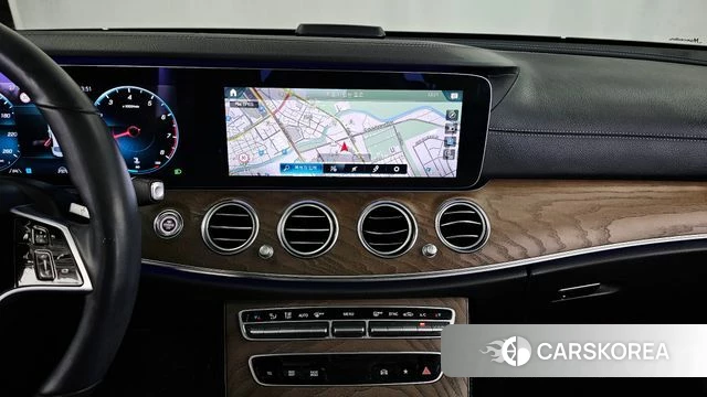 Mercedes-Benz E-Class W213 2021 Черный из Кореи, фото 5