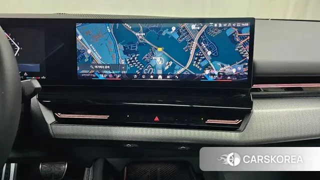 BMW 5 Series (G60) 2024 Серый из Кореи, фото 5