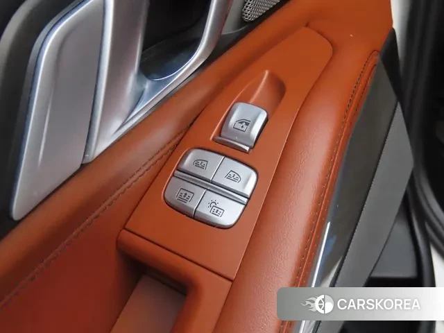 BMW X7 (G07) 2024 Белый из Кореи, фото 5