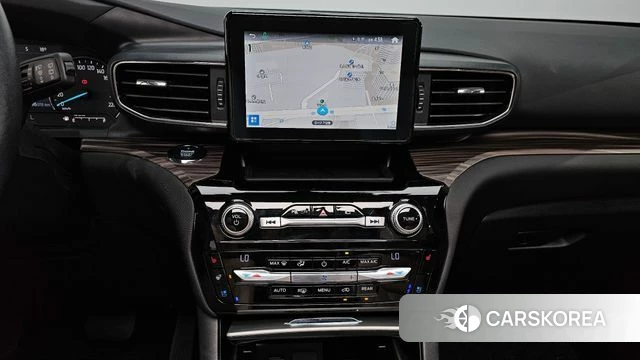 Ford Explorer 6th Generation 2021 Белый из Кореи, фото 5