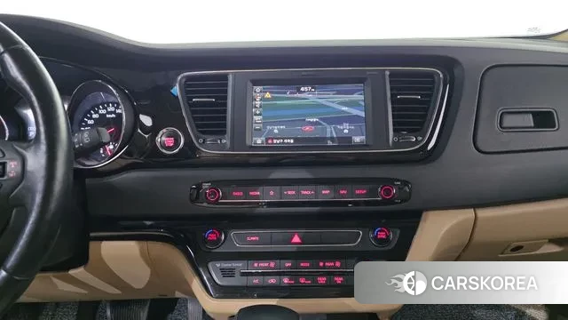 Kia The New Carnival 2018 Белый из Кореи, фото 5