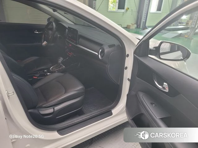 Kia The New K3 2nd generation 2022 Жемчужный цвет из Кореи, фото 5