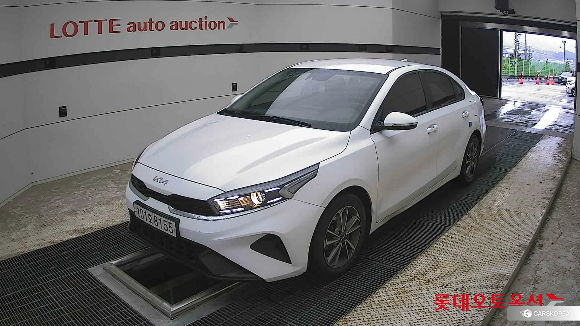 Kia K3 2022 Белый из Кореи, фото 5