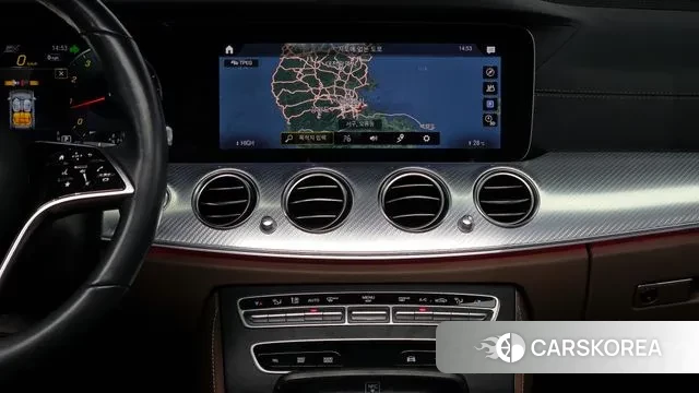 Mercedes-Benz E-Class W213 2021 Белый из Кореи, фото 5