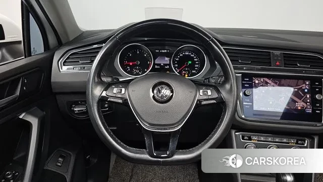 Volkswagen Tiguan second Generation 2020 Белый из Кореи, фото 5