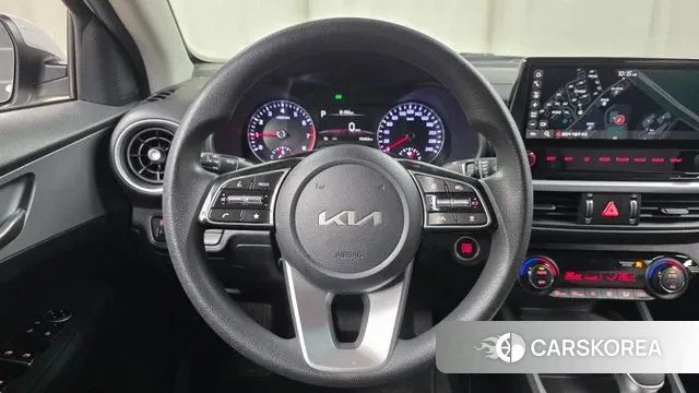 Kia The New K3 2nd generation 2021 Белый из Кореи, фото 5